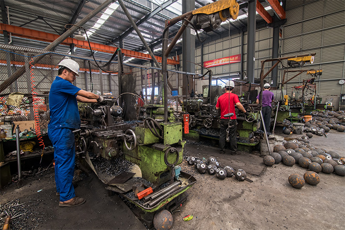 海北网架配件车间